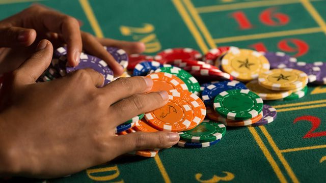 Fortune Max کھلاڑیوں کے لیے لائیو کیسینو سیکشن